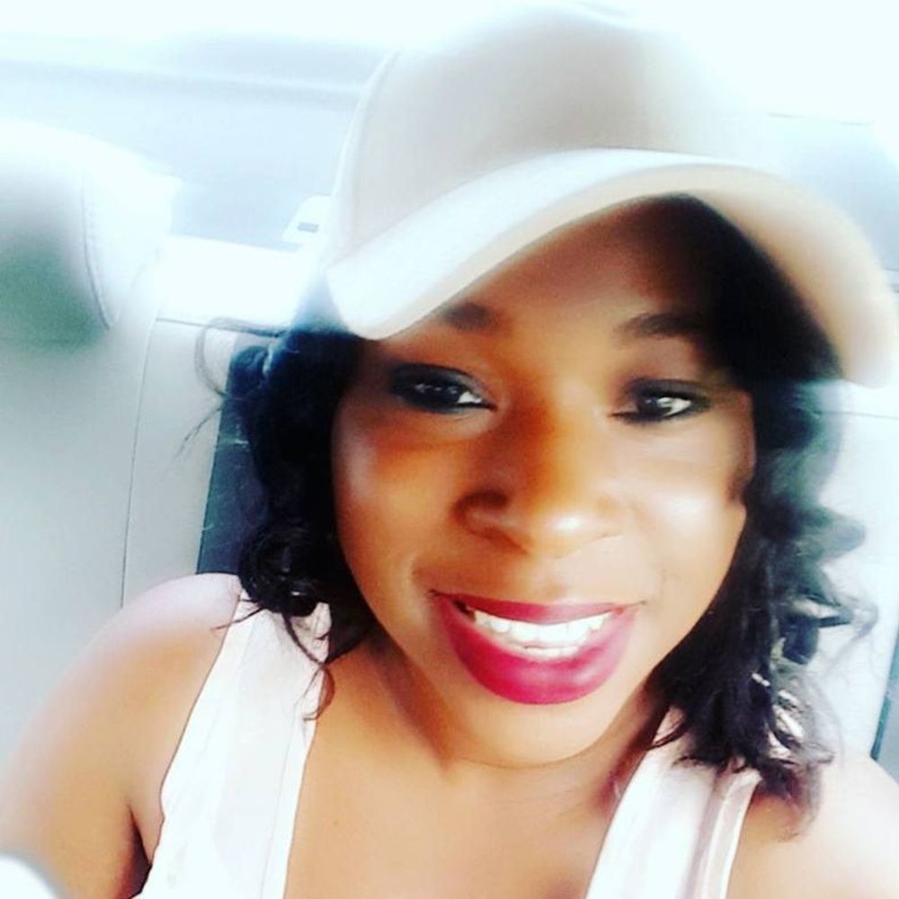 Meet your Posher, Deirdra